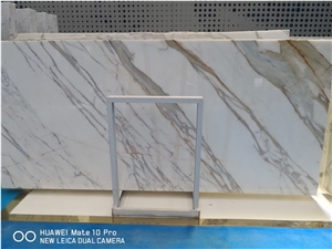 Calacatta Oro Extra Vagli Slab