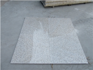 China G682 Granite Rusty Yellow Granite Slab Tile