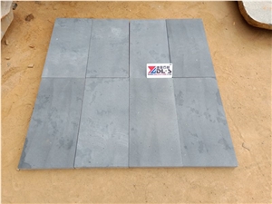 China Grey Basalt with Cat Paws Grid Tiles
