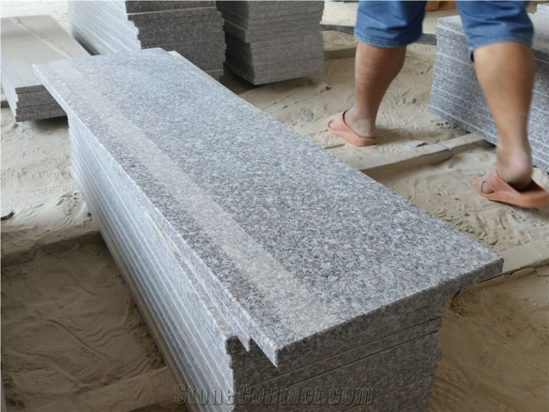 China Medium Grey Granite Stairs