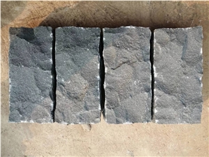 China Black Basalt Split Cobble Paver Sett