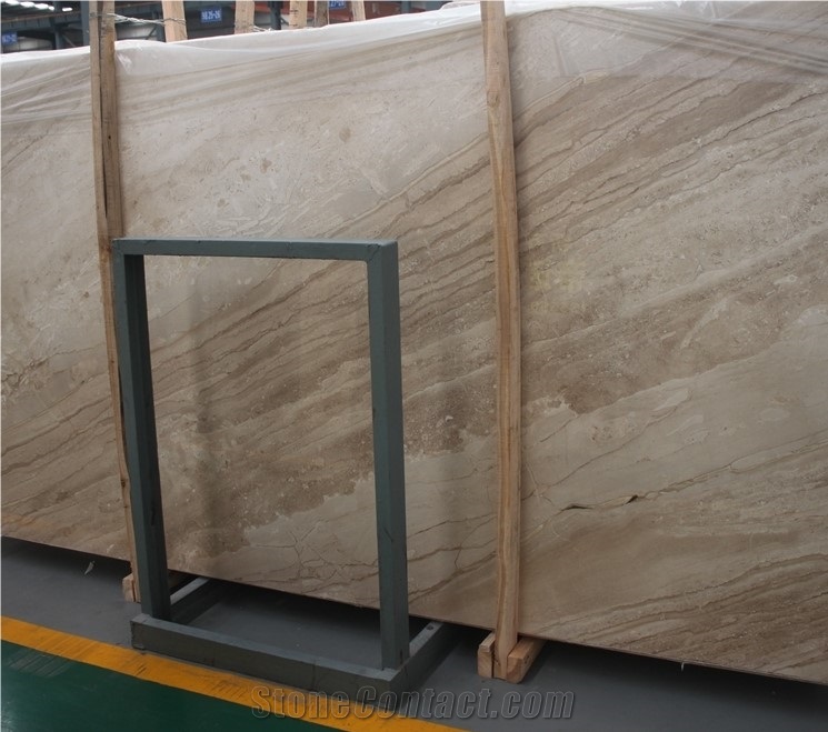 Daino Reale Marble Slabs Wall Application