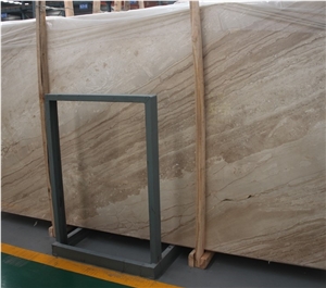 Daino Reale Marble Slabs Wall Application