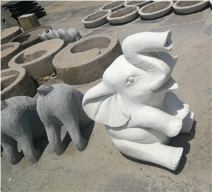 Small Animal Sculpture Status in Granite