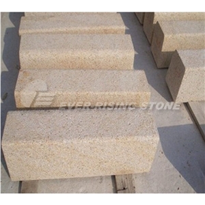 China Beige Granite G682 Curbstone