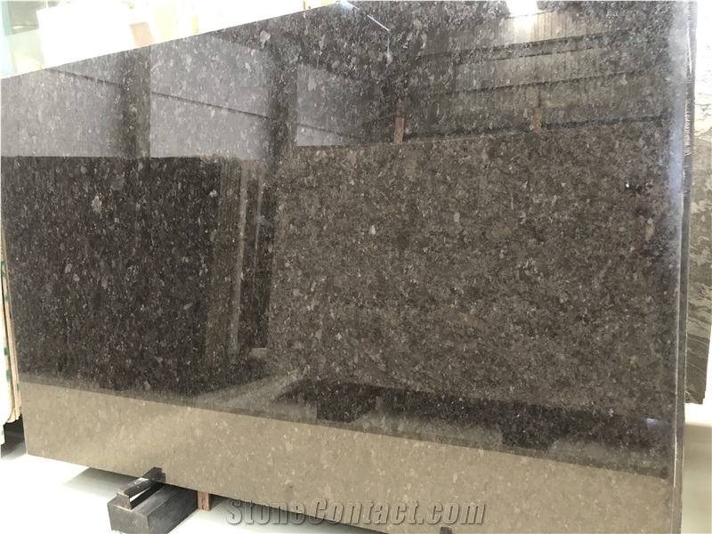 Polished Antique Brown Granite Slab Floor in China