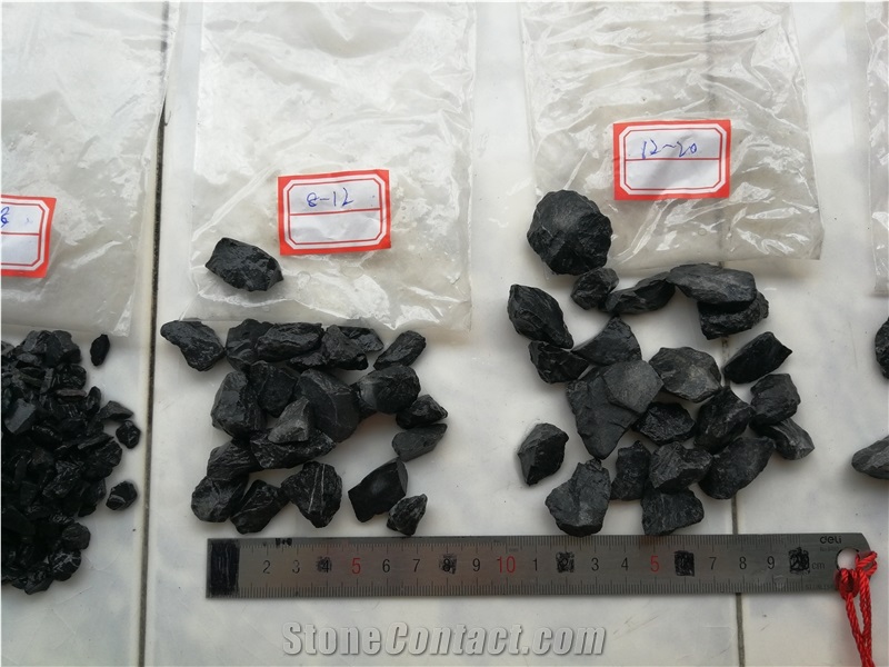 Black Crushed Stone Chips 8-20mm