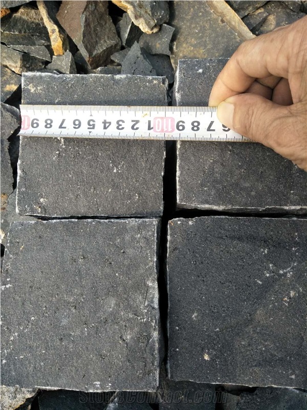 Zhangpu Black Basalt Split Cobble Paver
