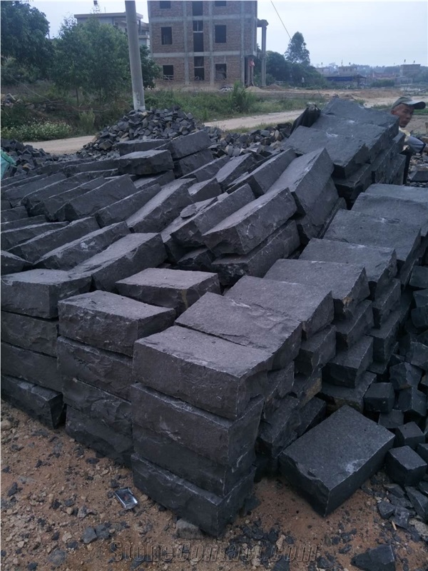 Zhangpu Black Basalt Split Kerb Cobble Step