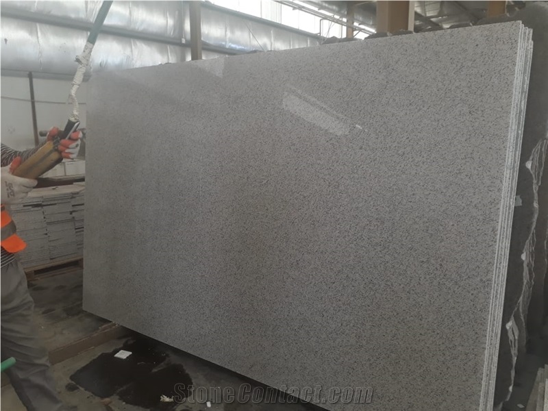 Saudi Bianco Granite Slabs & Tiles