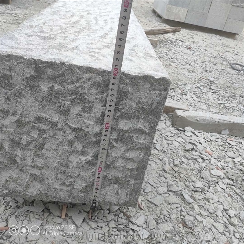 G515 Anbo Grey Granite Palisade Stellen Column