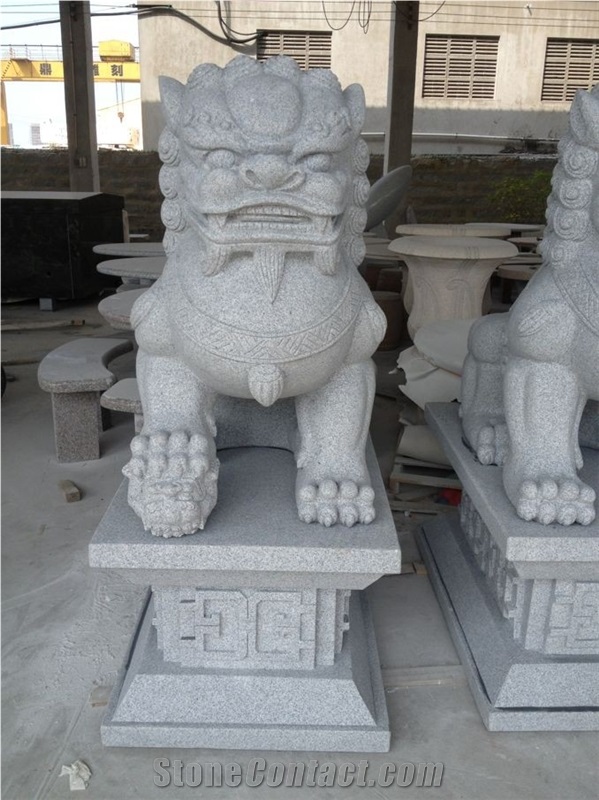 China Grey Granite Lion Carving and Statue