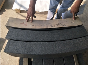 China Hebei Black G694 Surface Flamed Curbstone