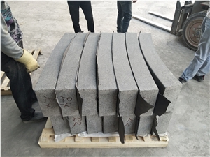 China Hebei Black G694 Surface Flamed Curbstone