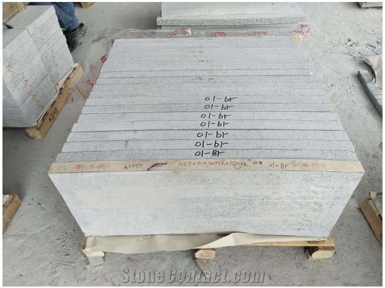 G623 China Grey Granite Flamed Stair Treads
