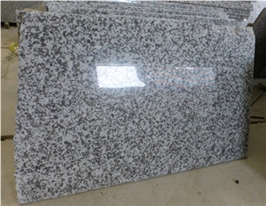 Chinese G439 White Granite Tiles and Slabs