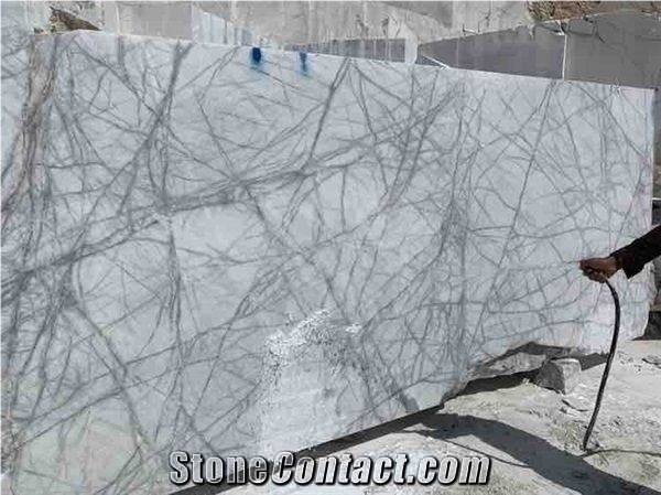 There is Top Quality White Spider Marble Blocks