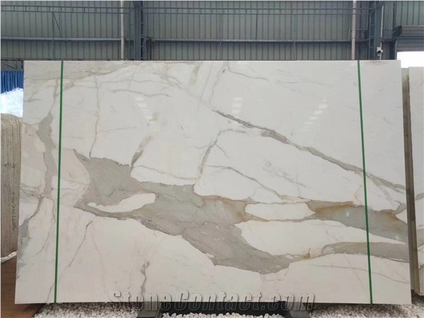 Calacatta Pearl White Marble Slab Hotel Wall Bookmatch
