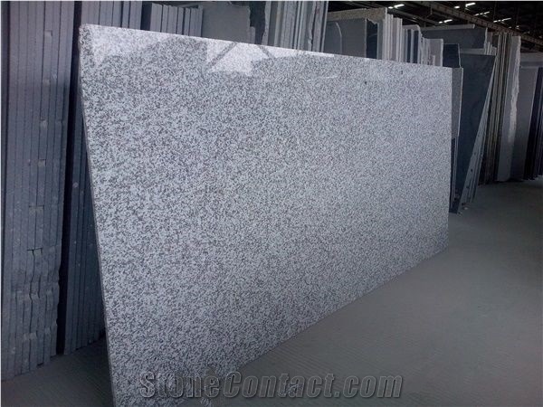 Glossy G439 Beta White Flower Granite Slab, Tile Airport Floor Project