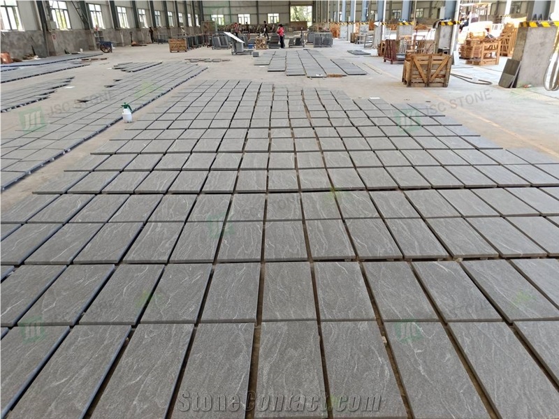 Factory Supply Jet Mist Granite Tiles for Project