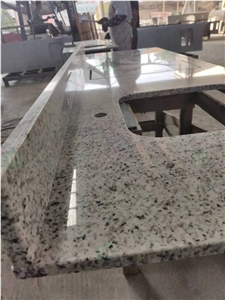 Hoshida White Granite Kitchen Countertop