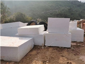 Chinese White Marble Raw Blocks Quarry Boulders
