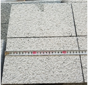 G623 China Grey Granite Bush Hammered Paving Stone