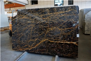Port Laurent Marble Slabs Italy