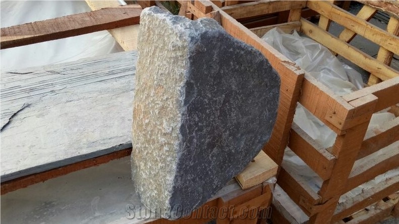 Sagar Black Sandstone Field Stone Veneer