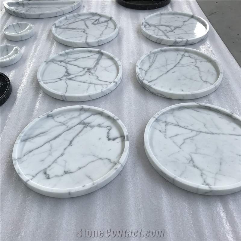 Round Marble Plate, One Piece, Staturio/Calacatta