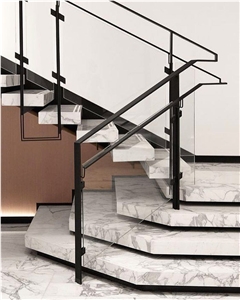 Calacatta Carrara White Marble Stairs / Step Interior