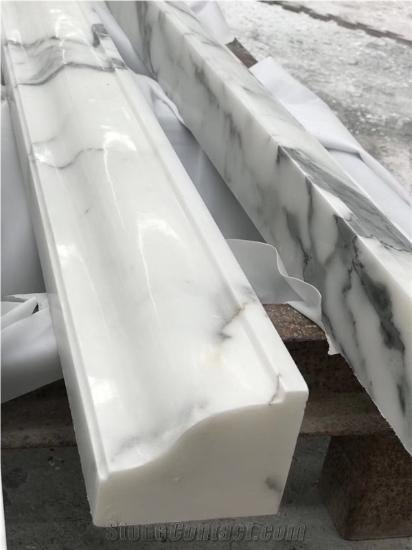 Bianco Calacatta White Marble Interior Wall Lines