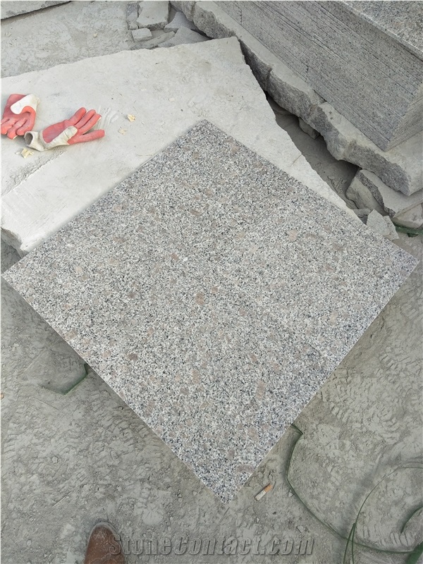 G383 Pearl Flower Granite Floor Tile Customized