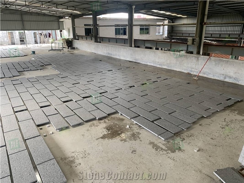 Customized Size Steel Grey Granite Floor Tiles