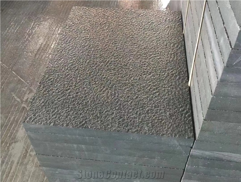 China Sichuan Green Sandstone Bushhammered Slabs