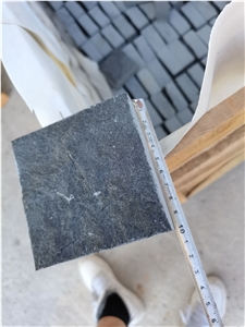 Bluestone Split Top Sawn Sides Cobble Stone