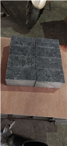 G684 Black Basalt Pitched Split Cobbles