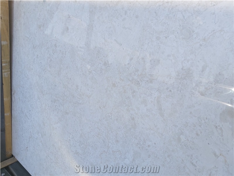 Crema Nuova Beige Marble Slabs from Turkey - StoneContact.com