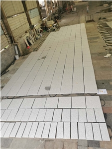 India Platinum White Granite Flaned Floor Tiles