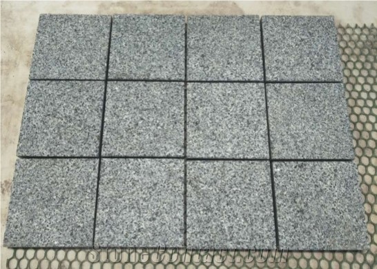 Cheap G654 Grey Granite Pavement Tiles Coobles Pavers on Mesh