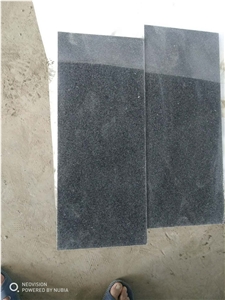 China Cheap Padang Dark Grey Granite Tile for Sale