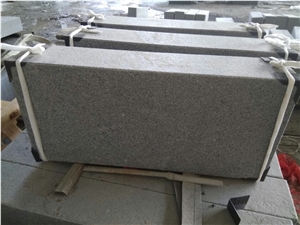 China Cheap Grey Granite Kerbstone