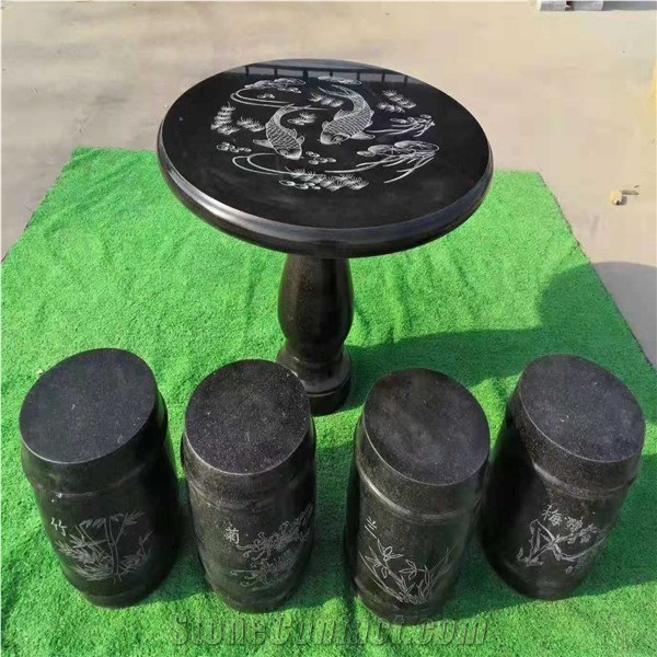 Black Marble Table and Chairs for Outdeer