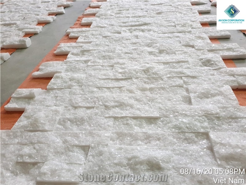 Crystal White Marble Wall Panel Combinantion Design