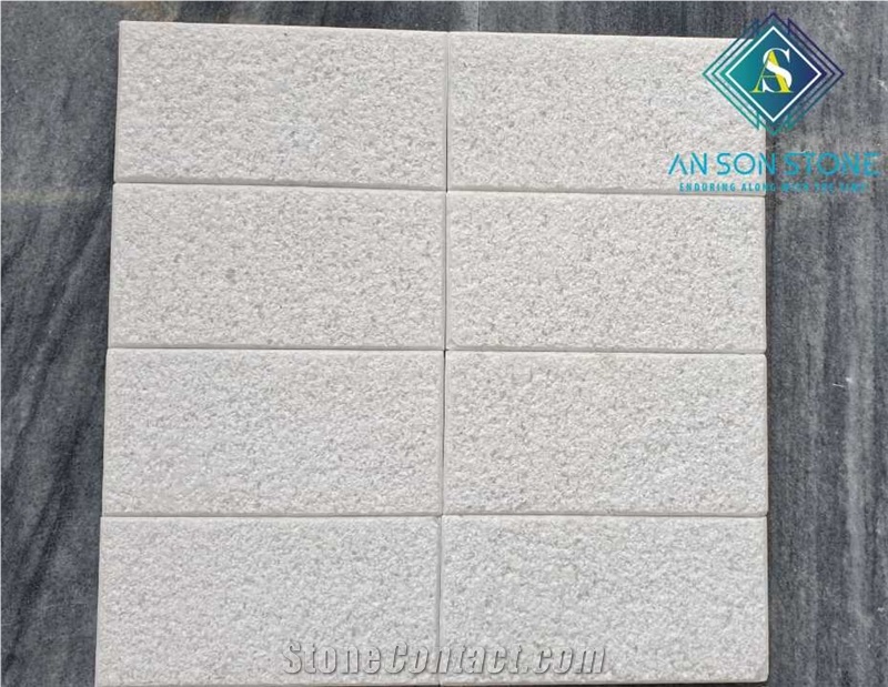 Top Quality White Bush Hammered Marble