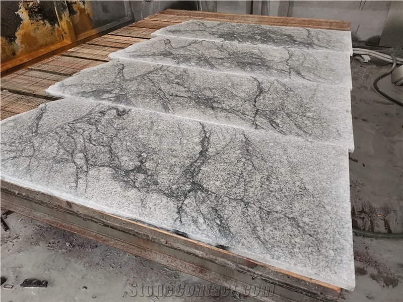 Popular Flamed Mountain Granite Tile for Sale