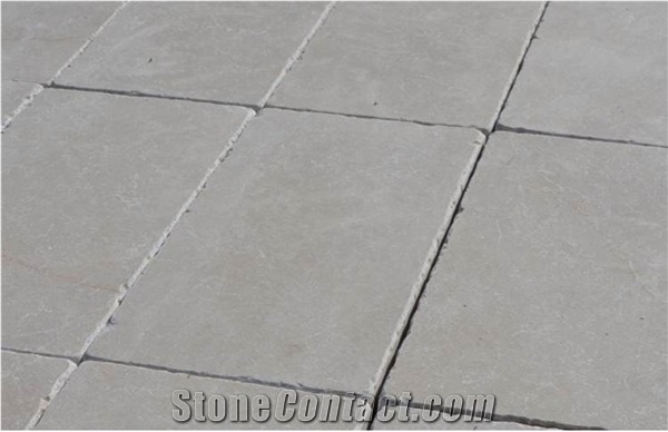 Beige Marble Pattern Tumbled Tiles