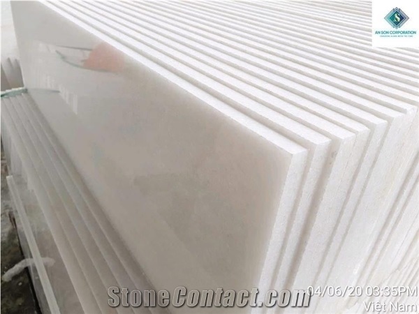 Best Choice for Stair Design with Pure White Marble