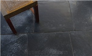 Cawdor Noir Limestone Tiles