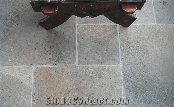 Derwent Limestone Flooring Tile
